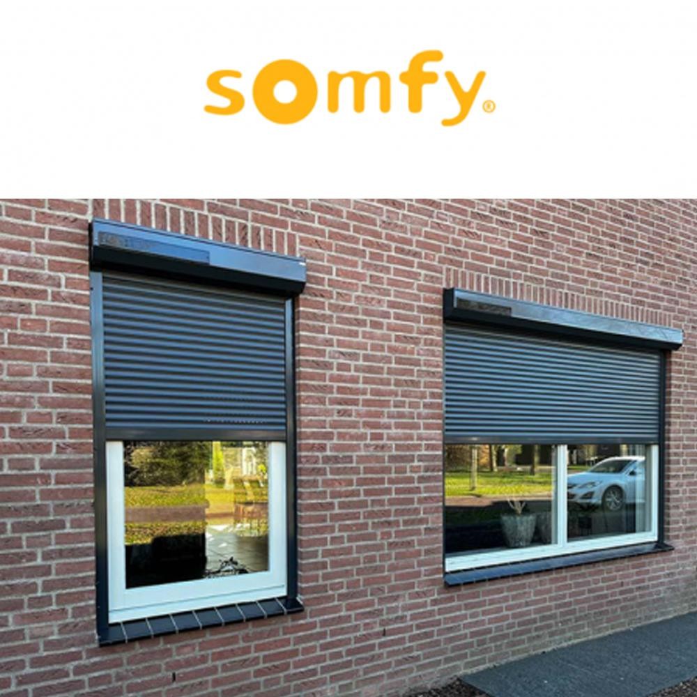 RS 100 SOLAR io KIT Somfy motore per tapparelle RS 100 SOLAR io KIT Somfy motore per tapparelle