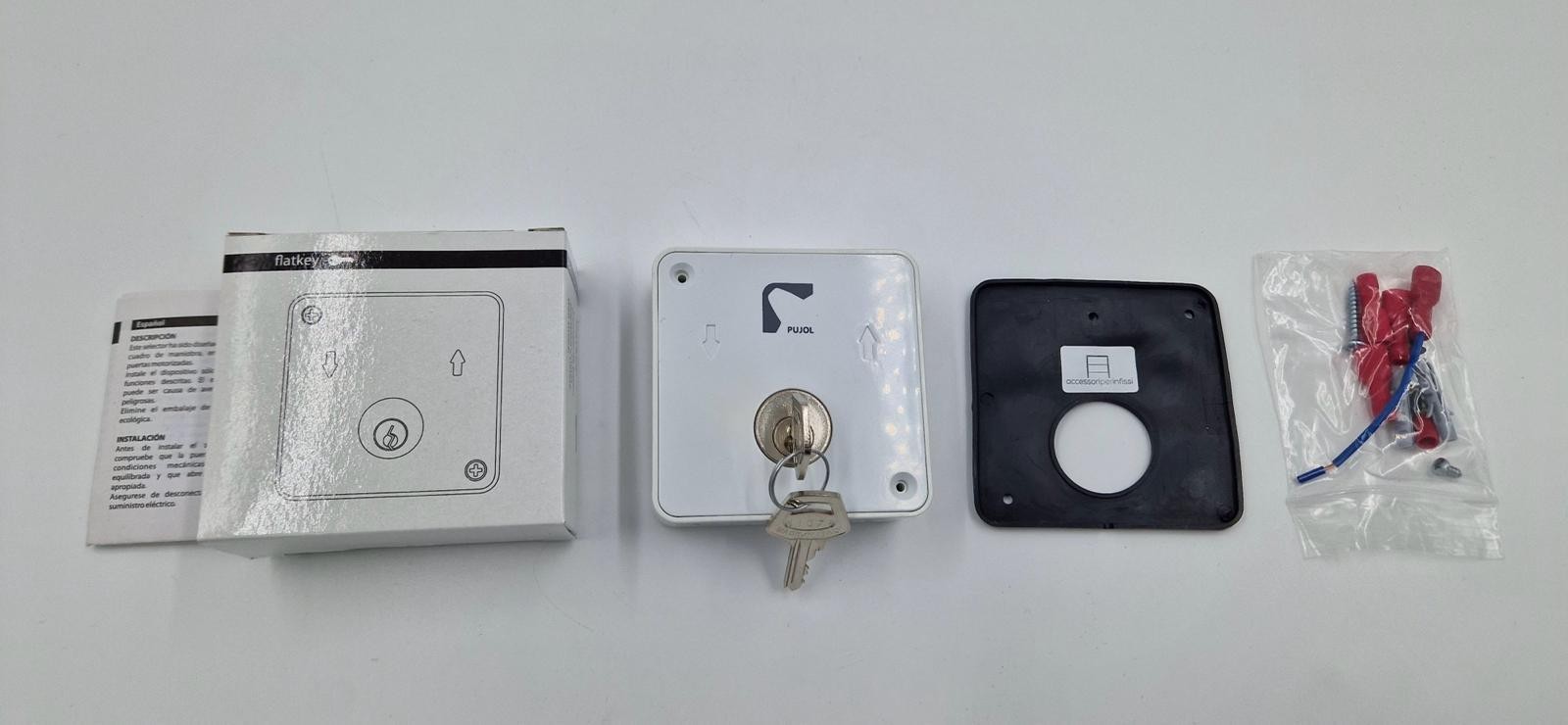 Selettore a chiave sovrapposto ABS per serrande Somfy Pujol art. 39030 Selettore a chiave sovrapposto ABS per serrande Somfy Pujol art. 39030